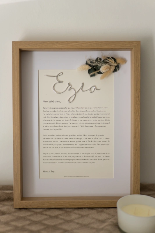 Rêveuse d'étincelles - Tatiana MAURINES - Message de naissance pour bébé. Photo du tableau lettre d'un petit garçon.
