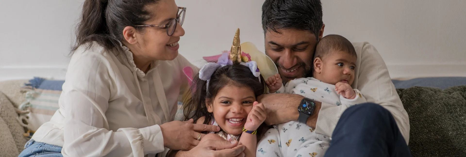 photographe-ecully-famille-bebe-enfants-rires